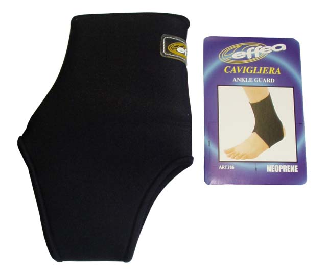 Neoprene ankle bandage - size. S