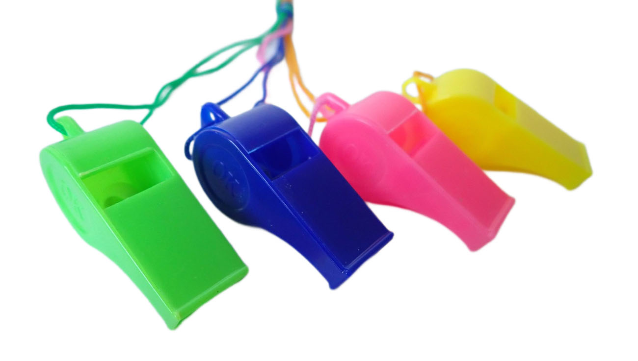 Plastic whistle